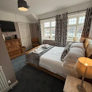 Inn The Endeavour